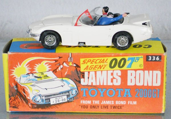 CORGI 336 JAMES BOND TOYOTA 2000GT: trunk stuck in open position, no missiles, orig box minor wear, no insert, C8.