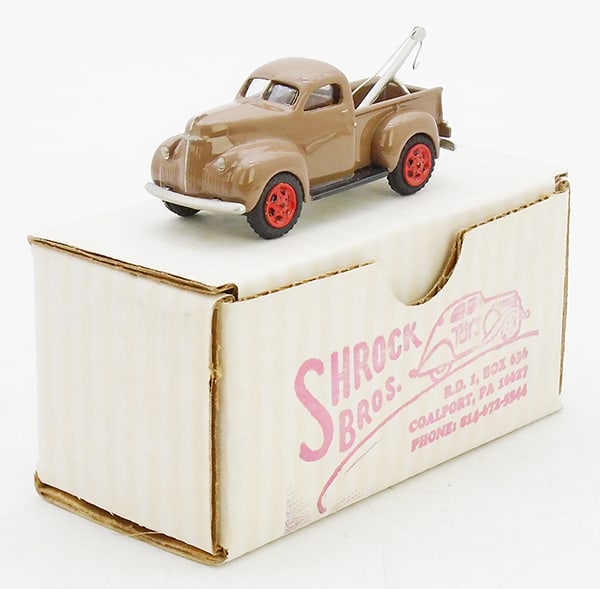 SHROCK BROS 1941 STUDEBAKER M15 WRECKER (1 of 2)