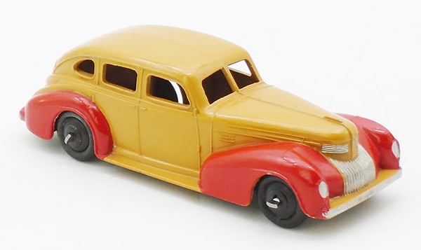 DINKY 39F CHRYSLER (1 of 3)