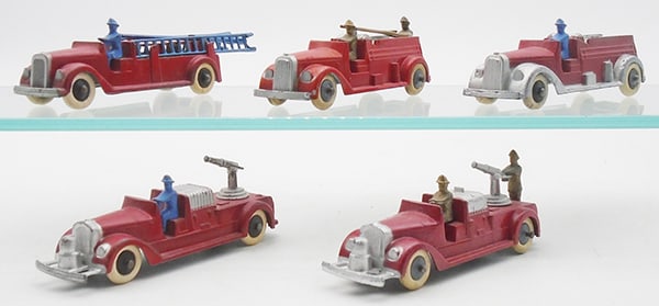 5 TOOTSIETOY MACK FIRE TRUCKS (1 of 2)