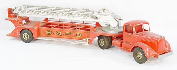SMITH MILLER MACK AERIAL LADDER TRUCK
