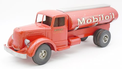 SMITH MILLER MACK MOBILGAS TANKER