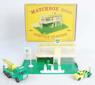 MATCHBOX SERIES SERVICE STATION SET