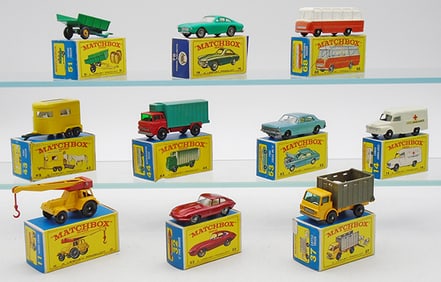 10 MATCHBOX VEHICLES
