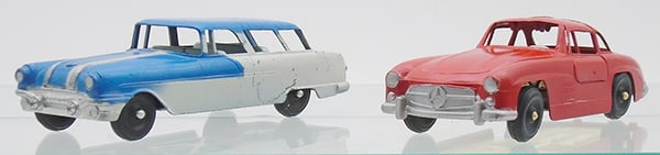 2 TOOTSIETOY AUTOS