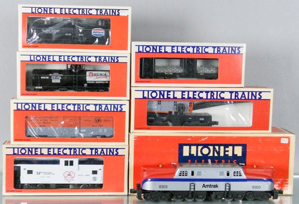 LIONEL TRAIN SET: O ga, 18303 loco w/cars 6567, 7518, 19816, 6323, 17873, 6926, orig boxes minor wear, C8-9.