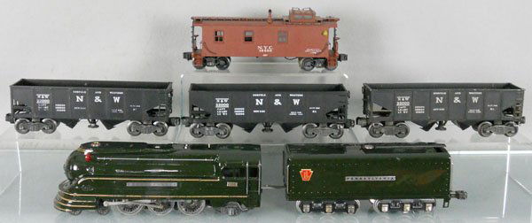 PRIDE LINES LIONEL TRAIN SET: O ga, Pride Lines 238E loco & tender, 3 #3456 operating hoppers, 2957 caboose, floor warped, trucks replaced, C5-8.