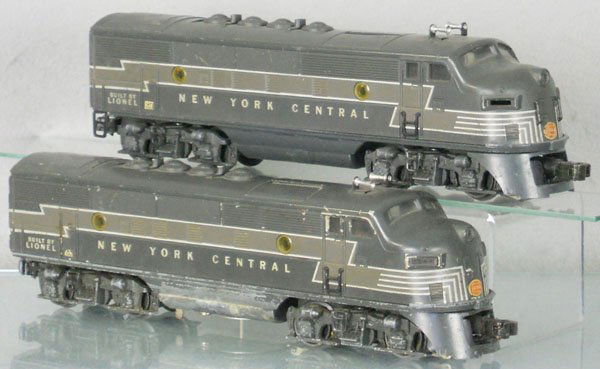 LIONEL 2344 NYC F3 DIESELS: O ga, power A has battery corrosion, missing nose handrails, front cowl skirt chipped, missing 1 ladder, B unit missing 1 number board, C4-5.