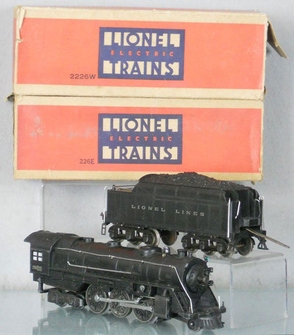 LIONEL 226E LOCO & TENDER: O ga, 226E loco, broken boiler jewel marker lamp, 2226W tender, orig boxes rough, C6.