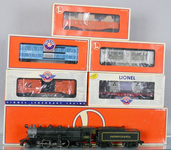 LIONEL TRAIN SET: O ga, 28025 PRR K4 loco & tender w/cars 19670, 26972, 39260, 19559, 29829, orig boxes minor wear, C8-9.