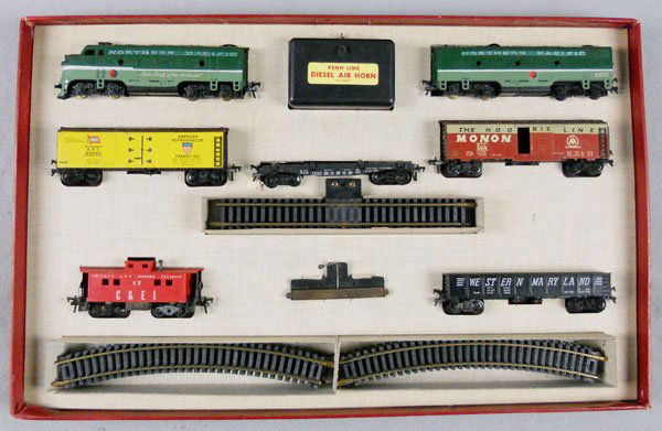 PENN LINE NORTHERN PACIFIC TRAIN SET: HO ga, 2-rail, 2 diesels w/5 freight cars, orig set box & insert, top worn, C7-8.