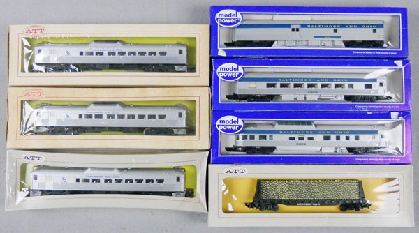 TRIANG TRAIN LOT: HO ga, 2-rail, 3 #C&O RDC's, log car, 3 #B&O coaches, orig boxes minor wear, C8-10.