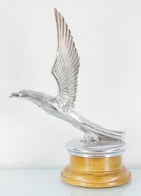 1932 OAKLAND RADIATOR ORNAMENT