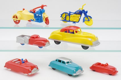 7 RENWAL PLASTIC VEHICLES
