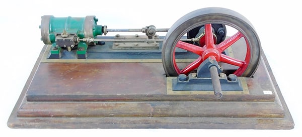 HORIZONTAL STEAM ENGINE