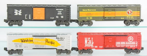 4 LIONEL BOX CARS