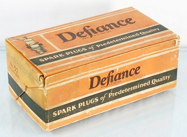 DEFIANCE SPARK PLUGS COMPLETE BOX