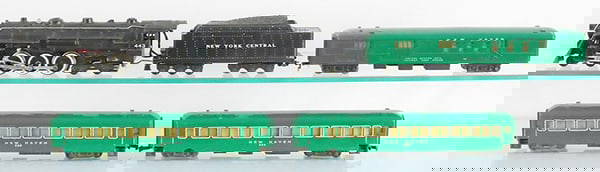 AMERICAN FLYER HUDSON TRAIN SET (1 of 2)