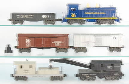 LIONEL TRAIN SET (1 of 3)
