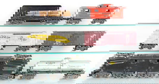 LIONEL TRAIN SET