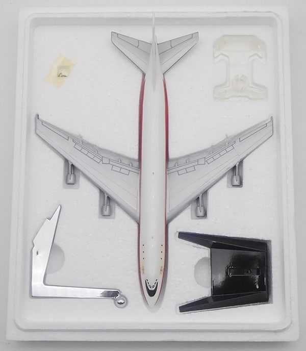 AERO MINI BOEING 747 AIRPLANE (1 of 2)