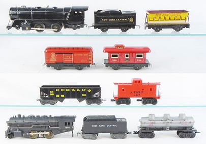 2 MARX TRAIN SETS