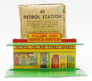 DINKY 48 PETROL STATION