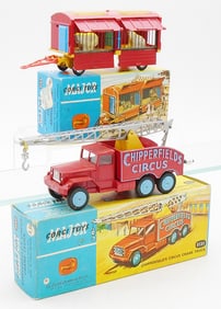 2 CORGI CHIPPERFIELDS CIRCUS VEHICLES