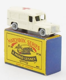 MATCHBOX 14B5 DAIMLER AMBULANCE
