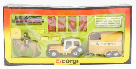 CORGI 29 JEEP & HORSE BOX