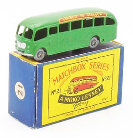 MATCHBOX 21B3 BEDFORD LUXURY COACH
