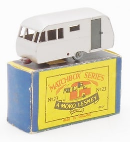 MATCHBOX 23C5 BLUEBIRD DAUPHINE CARAVAN