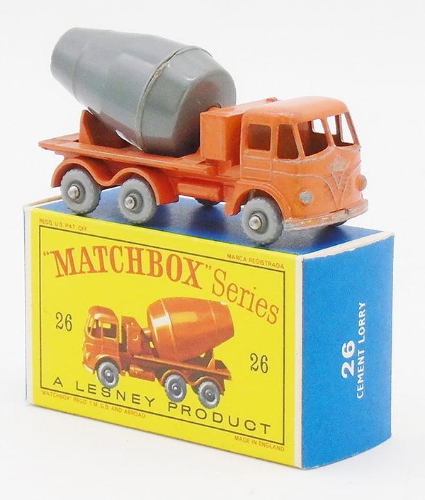 MATCHBOX 26B1 CEMENT LORRY: ST code 1, touch up spots on cab, D orig box, C7.