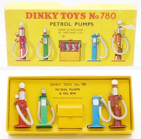 DINKY 780 PETROL PUMPS