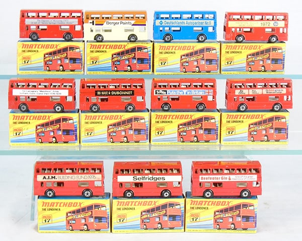 11 MATCHBOX #17 SUPERFAST BUSES (1 of 2)