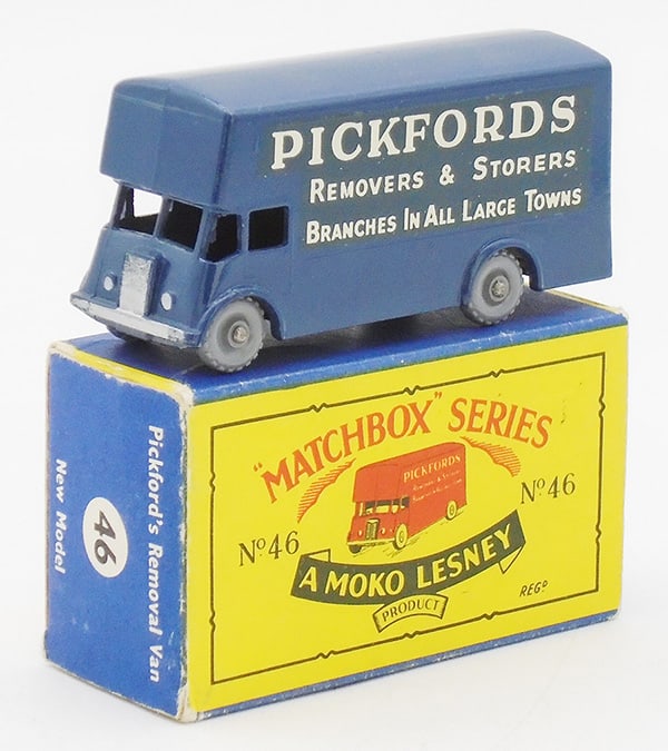 MATCHBOX MOKO 46B3 PICKFORDS REMOVAL VAN (1 of 2)