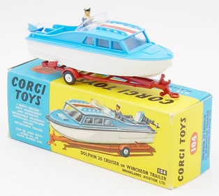 CORGI 104 DOLPHIN CRUISER ON TRAILER