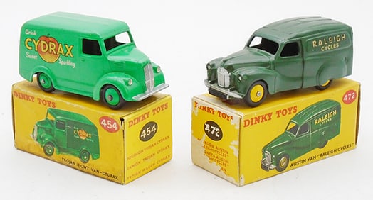 2 DINKY VEHICLES
