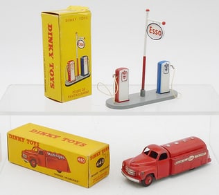 2 DINKY VEHICLES