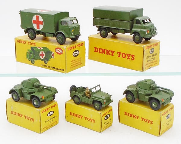 5 DINKY ARMY VEHICLES (1 of 2)