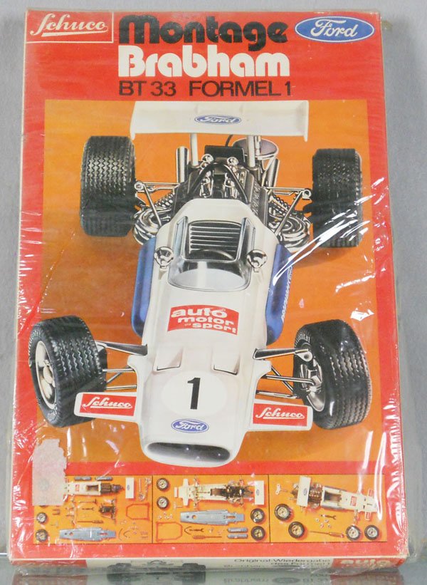 SCHUCO 225194 BRABHAM FORD F1 RACER KIT: unopened in partially sealed in orig box, box has minor wear, C9-10.