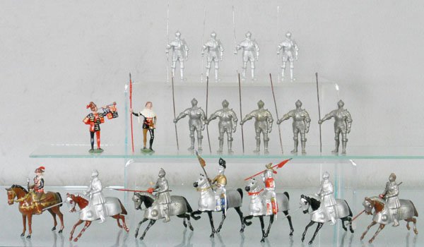 2 BRITAINS SETS: 1258 Knights in Armor, 1307 Knights in Armor, mismatched, C5-7.