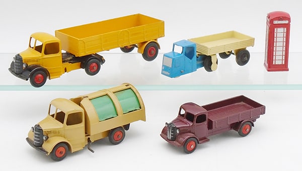 5 DINKY VEHICLES (1 of 2)