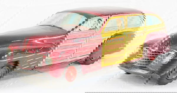 WYANDOTTE 1007 CADILLAC STATION WAGON (1 of 2)