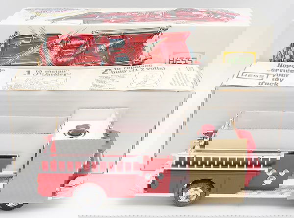 1970 HESS FIRE TRUCK (1 of 2)