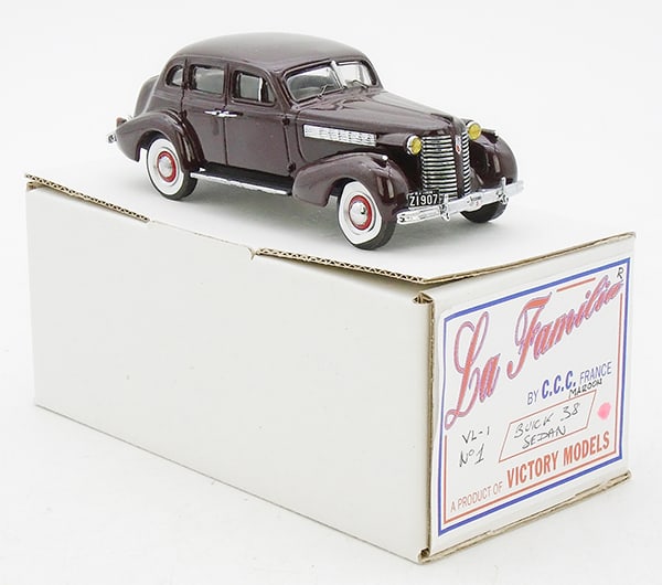 VICTORY MODELS LA FAMILIA VL-1 1938 BUICK SEDAN (1 of 2)