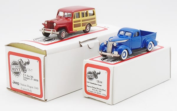 2 US MODEL MINT VEHICLES (1 of 2)