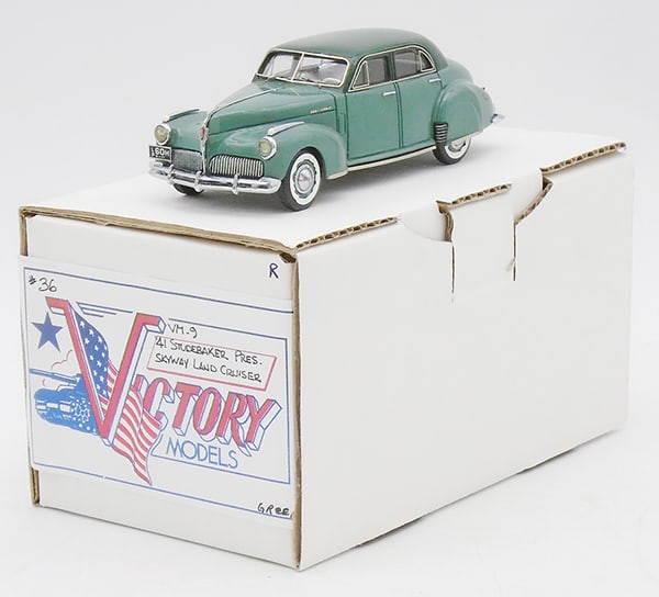 VICTORY MODELS VM-9 1941 STUDEBAKER LAND CRUISER (1 of 2)