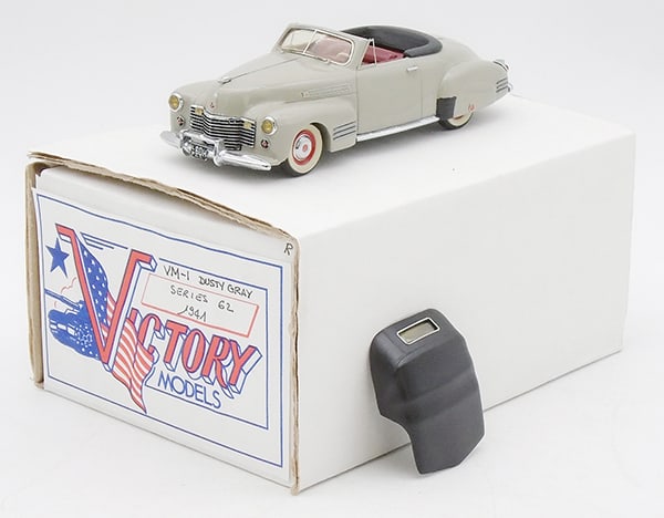 VICTORY MODELS #1 1941 CADILLAC SERIES 62 (1 of 2)