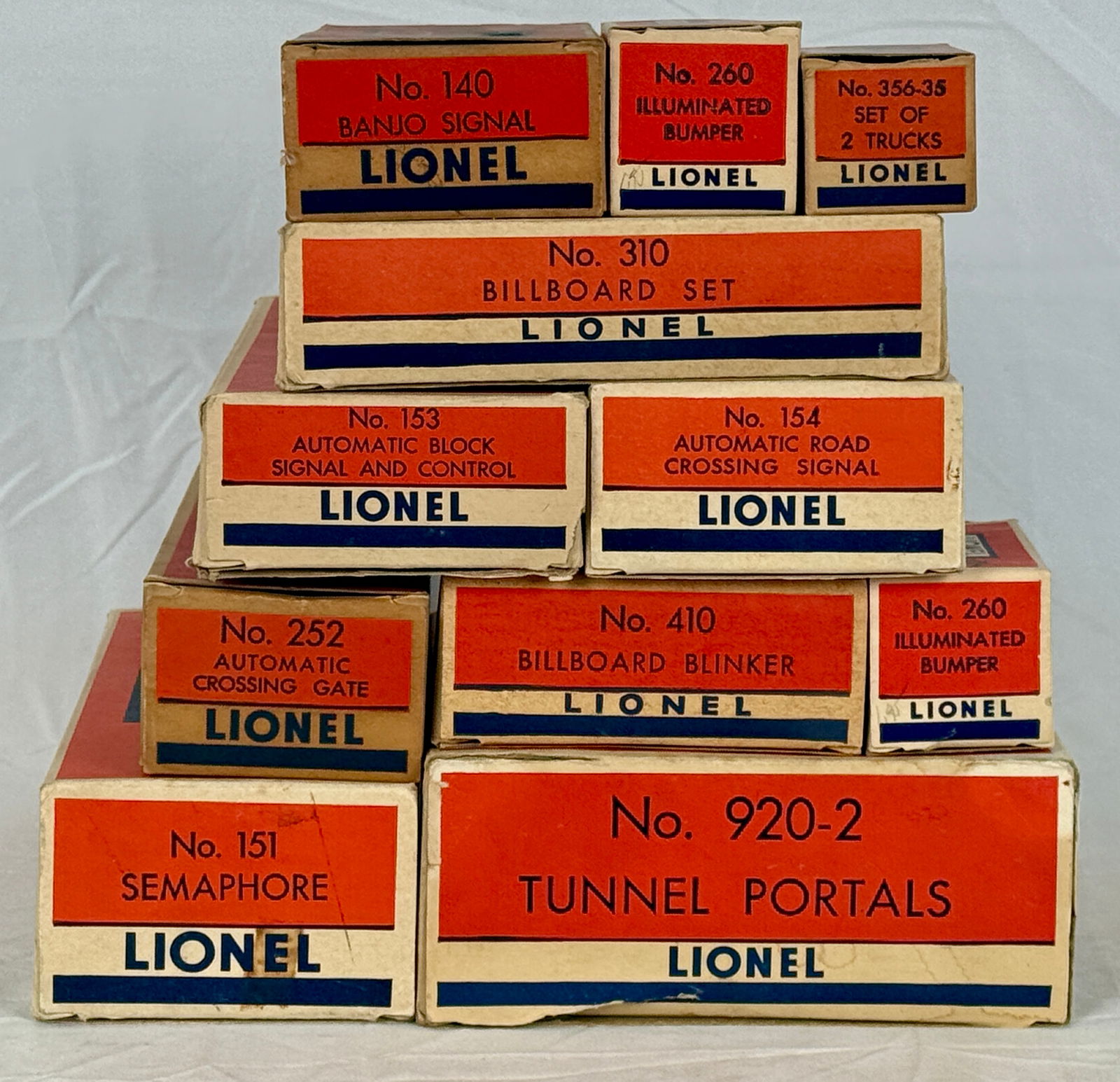 Lionel Model Train Accessories (1 of 3)